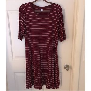 NWT MAROON STRIPED OLD NAVY DRESS SIZE XL